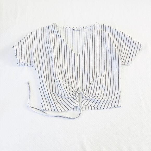 Zara Black and White Loophole Cropped Top SZ M NWOT - Picture 1 of 7